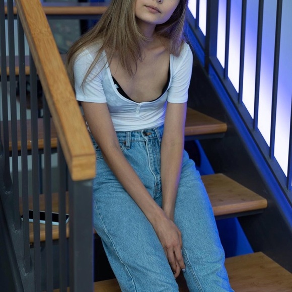 Vintage Jordache Light Wash Mom Jeans - Picture 10 of 10